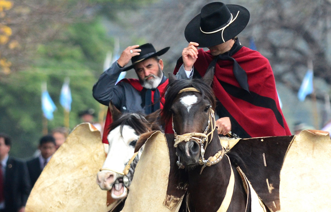 Álbum de Fotos: El pueblo de Salta homenajeó al héroe gaucho Martín Miguel de Güemes. | Gobierno de la Provincia de Salta