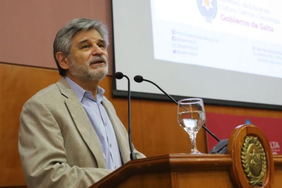 Es la primera vez que Salta diseña y dirige una línea de financiamiento propia para el sector científico, tecnológico y de innovación.