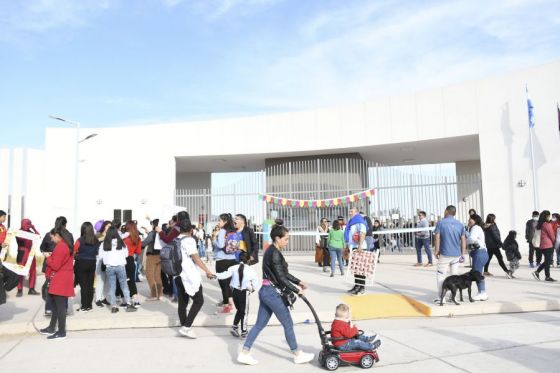 ”Estamos cumpliendo con una deuda histórica con la zona sur”, dijo el Gobernador