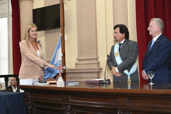 El acto protocolar se cumplió en el recinto de la Legislatura de Salta, donde asumieron los ministros del Ejecutivo provincial y la Secretaria General de la Gobernación