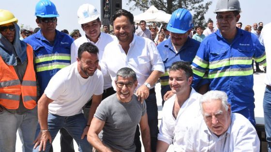 El Gobernador inauguró oficialmente esta obra que comenzó a funcionar a principios del mes. Produce 4.500 metros cúbicos y duplica la capacidad de almacenamiento