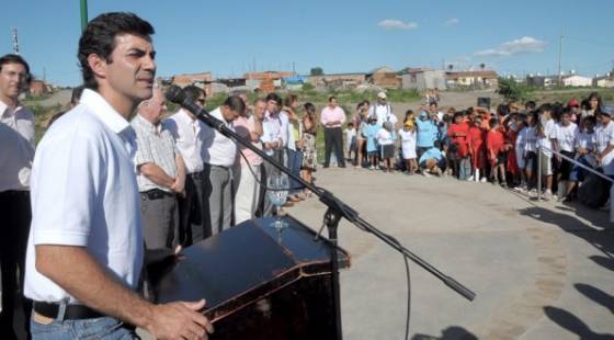 El Gobernador en Inauguración Plaza Palmeritas 4