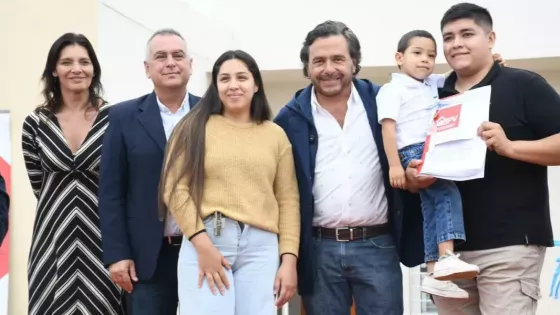 Con recursos propios, la Provincia finalizó una obra paralizada a nivel nacional, brindando soluciones concretas a familias salteñas y reafirmando su política federal de acceso a la vivienda
