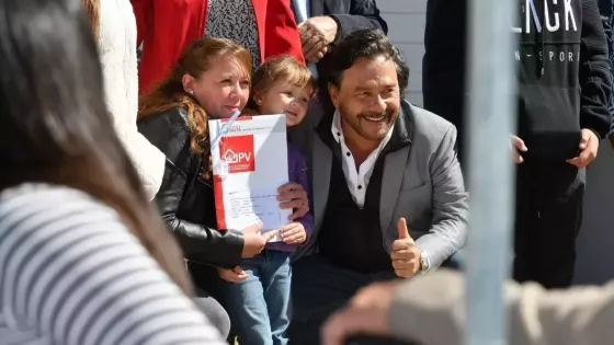 La gestión del gobernador hizo posible que más de 4.300 familias salteñas de toda la provincia accedan a la casa propia