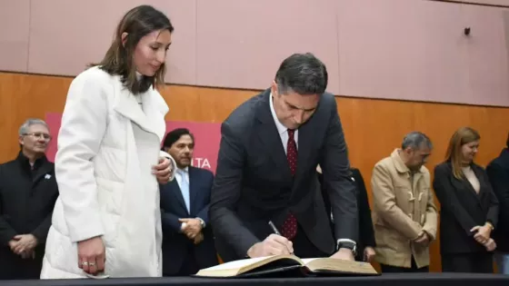 En el mismo acto también asumió Juan Ignacio Vilchez como Secretario de Seguridad