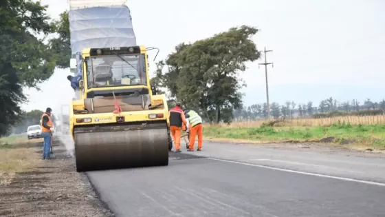 De acuerdo a las instrucciones del Gobernador, las tareas se ejecutan sobre la actual traza, en poco más de 27 kilómetros
