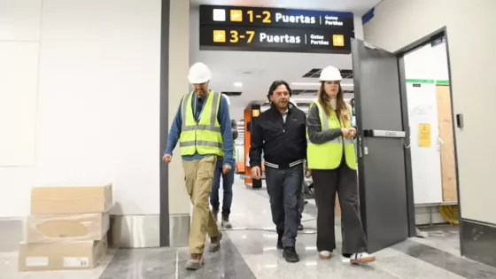 Los trabajos registran un 70% de avance y comprenden el nuevo hall principal, mostradores de check-in, ampliación del sector de embarque doméstico, incorporación de nuevos espacios comerciales y oficinas de los organismos de control