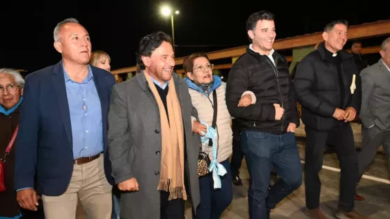 Es el primero de los proyectados sobre el río Vaqueros. También comprende el nuevo sistema de iluminación y el acceso pavimentado en el sector oeste de la Ruta Nacional 9, entre la rotonda El Quirquincho hasta el puente