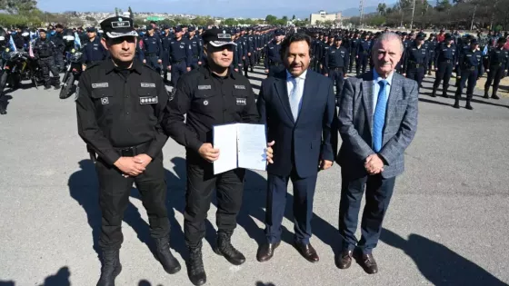 Con esta cuarta entrega del año, el Gobernador aseguró que “con orgullo podemos decir que nuestra gestión ha renovado casi el 90% de la flota policial”
