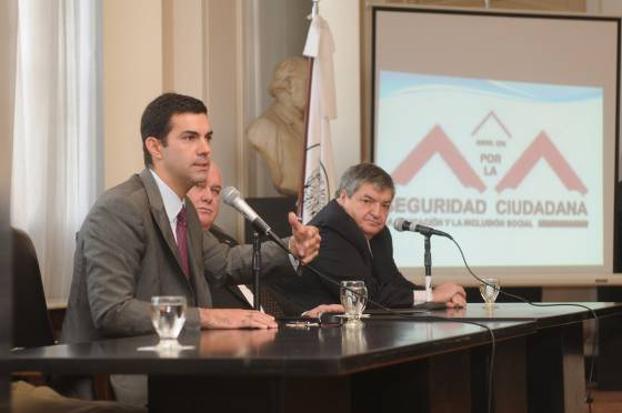 Gobernador en la UBA.
