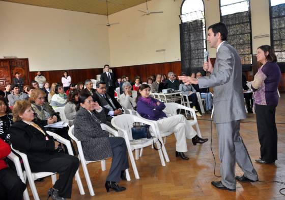 Gobernador con suspervisores