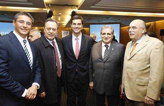 2 de 4