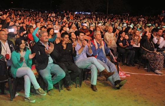 El Gobernador asistió al cierre de la Fiesta de la Cultura Nativa