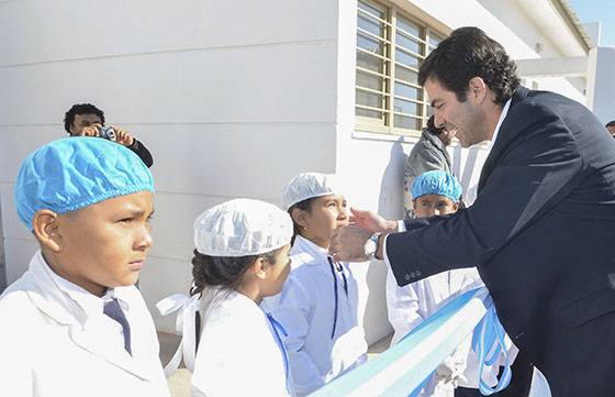 El Gobernador Urtubey inauguró una escuela para niños wichí de La Unión