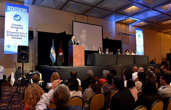 Especialistas nacionales e internacionales debaten en Salta sobre educación técnico profesional