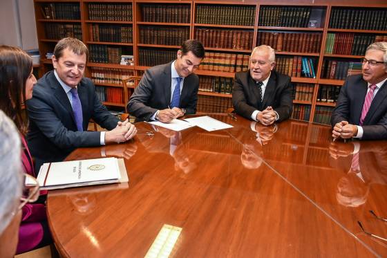 El Gobierno provincial cedió a la Corte de Justicia un edificio para el funcionamiento de un juzgado múltiple