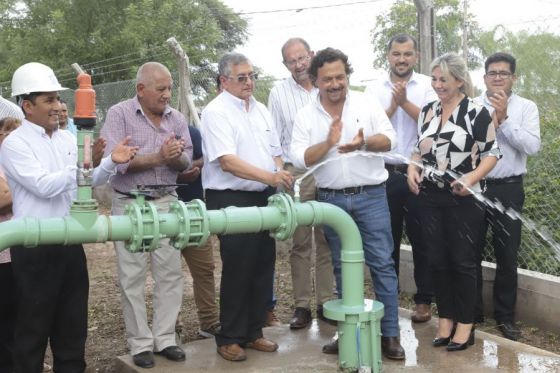 Alumbrado, saneamiento y agua: Sáenz inauguró obras que mejoran la vida de los vecinos de Joaquín V. González