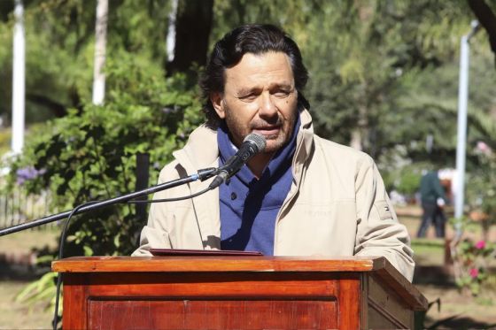 Sáenz en Apolinario Saravia: La plaza central totalmente remodelada y extensión universitaria para Upateco