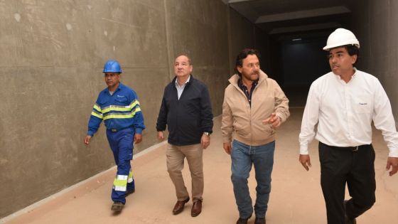 Sáenz supervisó la etapa final de la nueva cisterna de Villa Güemes en Tartagal