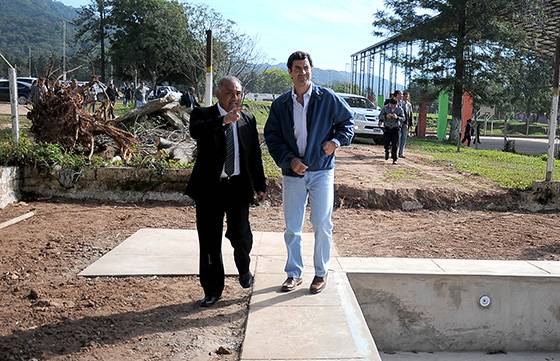Urtubey verificó obras que se ejecutan en Salvador Mazza