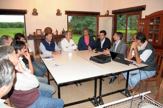 El Gobierno y productores se ocuparán del manejo de la cuenca del Río del Valle