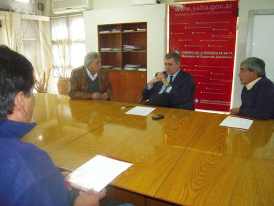 Desde el 2008 se entregaron 296 créditos para la renovación de taxis y remises con tasa subsidiada