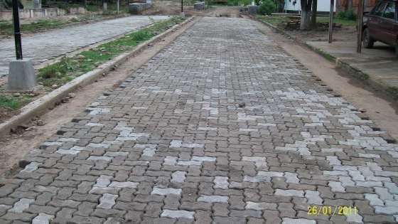 El Gobierno ejecuta obras de pavimentación en Río Piedras  