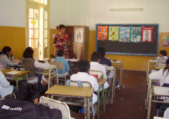 Alumnos de la escuela Roca conocieron sus derechos como consumidores