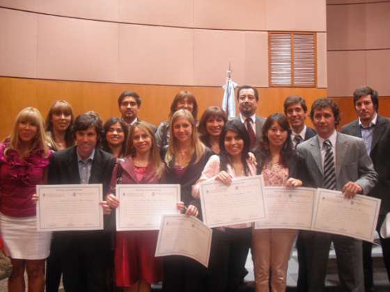 Abogados de la Administración Pública se graduaron en el posgrado de Contratos Administrativos