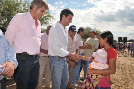 “En tres años hemos construido 1500 viviendas destinadas a aborígenes, el mismo número que se hizo en los últimos 10 años”, dijo Urtubey 