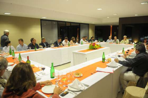 Urtubey con empresarios de Tartagal