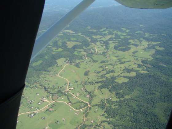 Guardaparques provinciales patrullan desde el aire