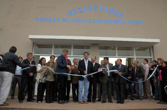 “Se abre una ventana de oportunidades para toda una generación”, dijo Urtubey al inaugurar una Técnica en Las Lajitas