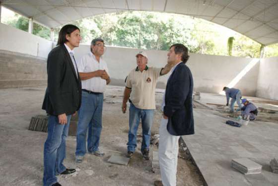 El ministro Parodi supervisó obras en el departamento de La Caldera