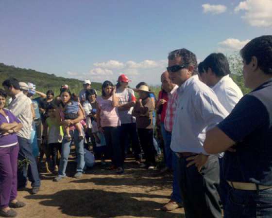 Vecinos de Las Colinas conformes con la intermediación del Gobierno