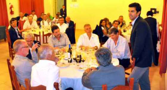 El gobernador Urtubey compartió una cena con empresarios de la construcción