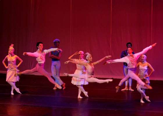 El Ballet estrenó, maravilló y emocionó