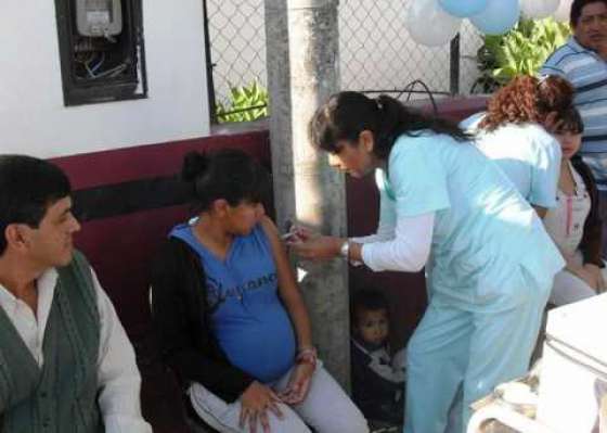 Las vacunas contra la gripe están disponibles en hospitales y centros de salud