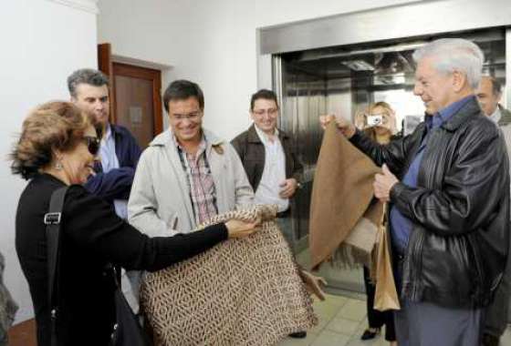 El Nobel de Literatura Vargas Llosa eligió Salta en Semana Santa