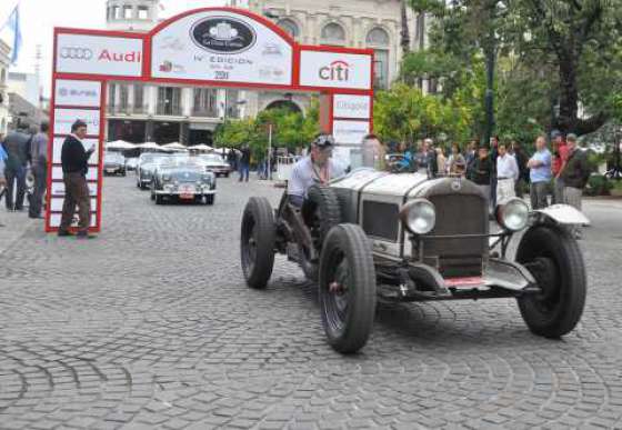 “La gran carrera” inició su recorrido por los caminos de Salta