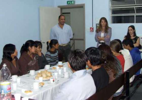 Alumnos de la escuela de Solidaridad tomarán clases teóricas y prácticas en instalaciones de la empresa Telecom
