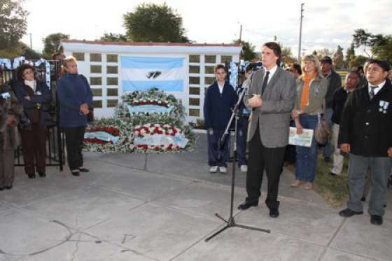 Conmemoraron el 29° aniversario del hundimiento del Belgrano