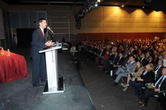 Urtubey encabezó el Día de la Provincia de Salta en la Feria del Libro