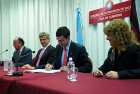 El Colegio de Escribanos brindará asistencia técnica para la regularización dominial