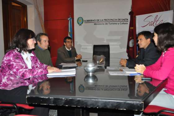 Fortalecerán los centros de información al turista en municipios de la Provincia