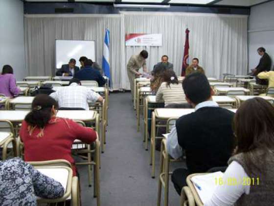 Empleados Públicos concursan cargos con más de un  postulante