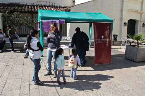 Stand para conocer los derechos de los consumidores.