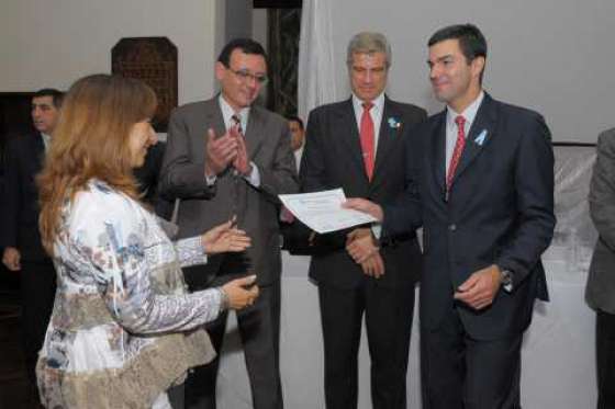 El Gobernador clausuró el Seminario de Hábitos de Vida Saludables en Salta