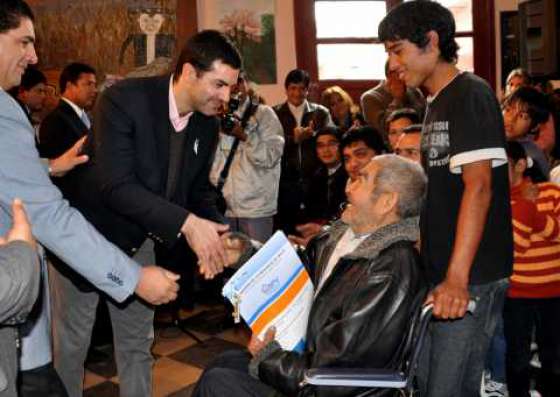 Ochenta familias de Joaquín V. González ya cuentan con sus viviendas propias