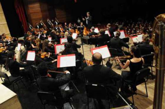 La Sinfónica comenzó su gira con ovación en La Plata